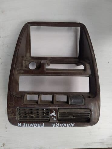 контроллеры raid 0: Nissan Navara Консоль салонная, Ниссан Навара салонная консоль — 1