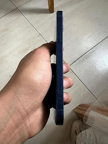 12: IPhone 12, Синий — 2