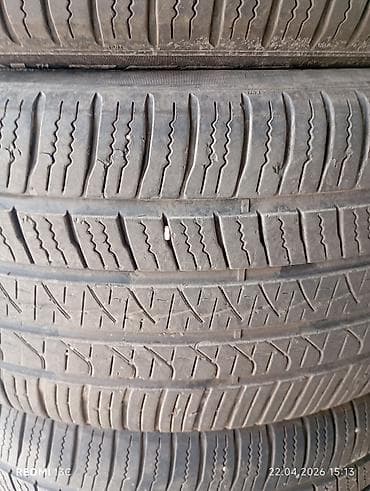 45: Комплект шин для кроссовера/седана, разноширокий, радиус 21: - — 7