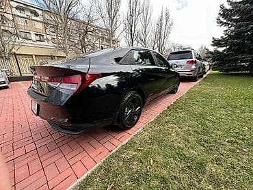 Унаа сатуу: Hyundai Elantra: 2022 г., 2 л, Автомат, Седан — 2