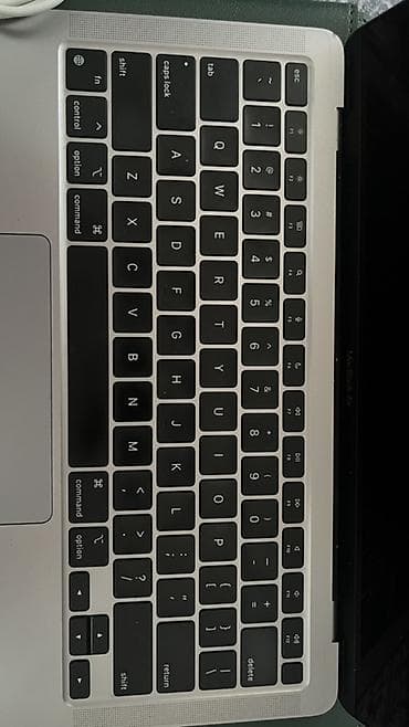 xbox 360 game: Характеристики: 	•	Ноутбук Apple MacBook Air M1 13,3” (Retina экран — 4