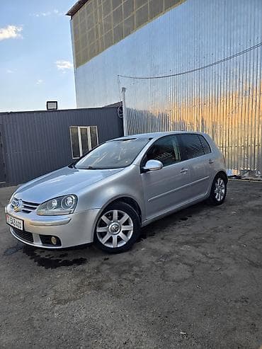 colf 2: Volkswagen Golf V: 2004 г., Бензин — 1