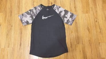 Футболки: Мужская футболка, XS, Nike, Б/у, цвет - Черный, Самовывоз — 1