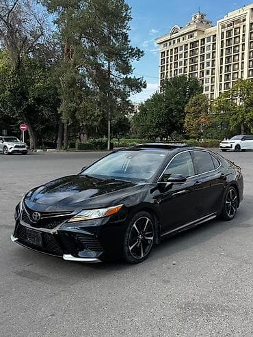 byd e2 2022: Toyota Camry: 2019 г., 2.5 л, Автомат, Бензин, Седан — 1