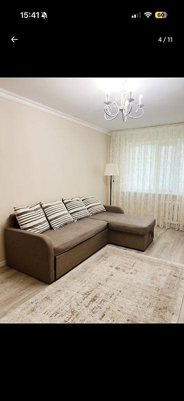 Угловой диван, C подушками