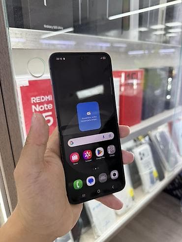 galaxy 22: Samsung Galaxy Z Flip 6, Б/у, 256 ГБ, цвет - Черный, В рассрочку, 2 SIM — 2