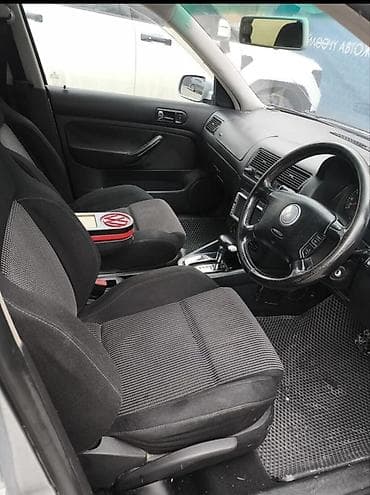 гоььф 3: Volkswagen Golf: 2003 г., 2 л, Автомат, Бензин, Хэтчбэк — 5