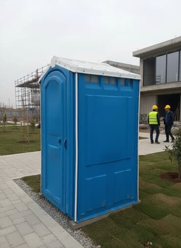 био туалет для инвалидов: Портативная туалетная кабина (биотуалет) из ударопрочного пластика — 1