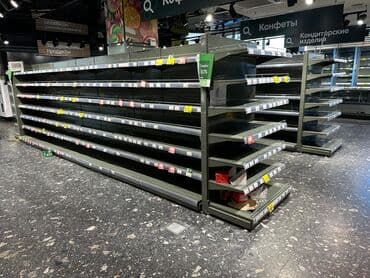 оборудование для бутика: Витрины, стеллажи, полки торговые металлические б/у, полка магазинная — 17