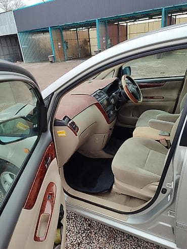 4: Toyota Ipsum: 2003 г., 2.4 л, Автомат, Минивэн — 2