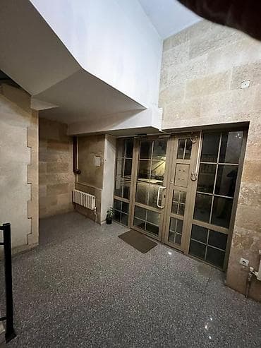8: 3-комнатная квартира в аренду 📍 Токтогула / Раззакова • 170 м² • 8 — 9