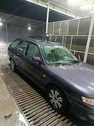 Унаа сатуу: Mazda Capella: 1998 г., 2 л, Кол менен иштөөчү, Бензин, Универсал — 2