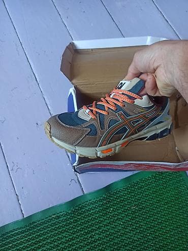 Мужские кроссовки, 44, Asics, Новый, цвет - Коричневый, Самовывоз at lalafo.kg Мужские кроссовки, 44, Asics, Новый, цвет - Коричневый, Самовывоз