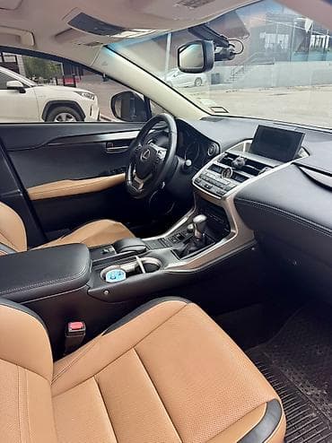 маш: Lexus NX: 2015 г., 2 л, Типтроник, Бензин, Кроссовер — 4