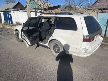 срочно продаю в связи с переездом: Mitsubishi Galant: 1998 г., Автомат, Универсал — 3