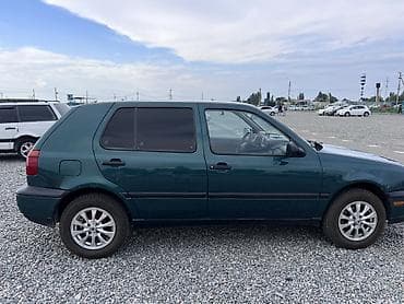 Volkswagen Golf: 1996 г., 1.8 л, Механика, Бензин, Хэтчбэк — 4