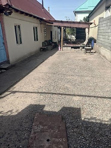 продаю частный дом в бишкеке: Продаётся дом с капитальным ограждением и въездными группами — 7