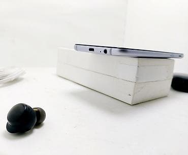nokia 603: Samsung Galaxy A6, Б/у, 32 ГБ, цвет - Серебристый, 2 SIM — 8