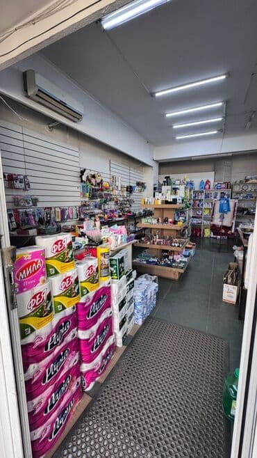 контейнер рынок дордой: Сдаю в аренду место в магазине. Магазин раскаченный в проходимом — 2