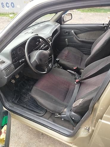 245 45 р17: Daewoo Nexia: 2006 г., 1.5 л, Ручные, Бензин, Седан — 4