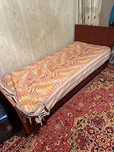 90: Односпальная кровать с матрасом - Размер спального места — 1