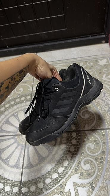 Кроссовки, 37, Adidas, Б/у, цвет - Черный