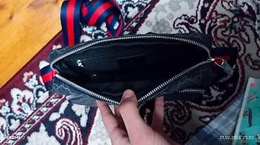 часы айкол манас: Классикалык сумка, Gucci, Жапония, Материалы: Жасалма булгаары, Сыдырмалуу, Эркектердики — 1