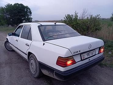 bmv samurai: Mercedes-Benz W124: 1987 г., 2.3 л, Ручные, Дизель, Седан — 1