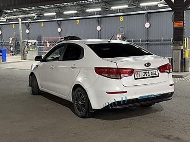 авто магитафон: Kia Rio: 2016 г., 1.4 л, Автомат, Бензин, Седан — 4
