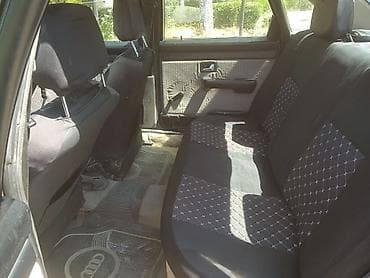 211 mers: Audi 100: 1987 г., 1.8 л, Механика, Бензин, Седан — 5