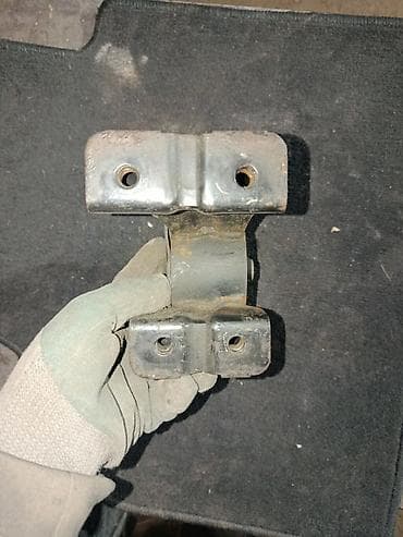 Детали двигателя и моторы в сборе: Подушка мотора Hyundai 2010 г., Оригинал — 2