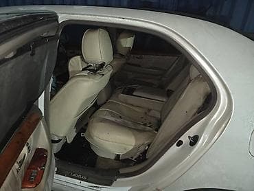 Lexus LS, седан, белый цвет. Автомобиль представительского класса с at lalafo.kg Lexus LS, седан, белый цвет. Автомобиль представительского класса с