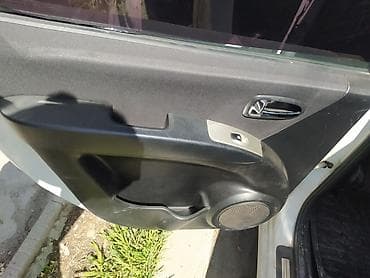 матрикс хендай: Hyundai Lavita: 2002 г., 1.6 л, Автомат, Бензин, Минивэн — 10