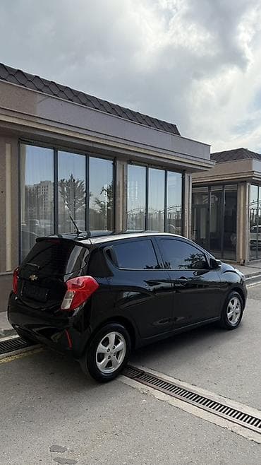 спри: Chevrolet Spark: 2019 г., 1 л, Автомат, Бензин, Хэтчбэк — 3
