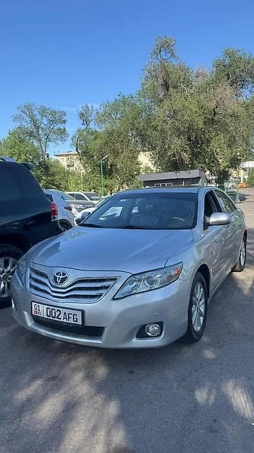 реалии: Toyota Camry: 2010 г., 2.5 л, Автомат, Бензин, Седан — 2