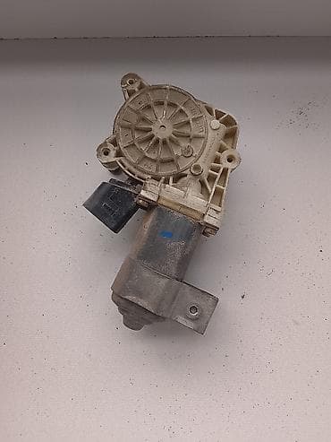 мост редуктор: Электрический моторчик Volkswagen 2003 г., Б/у, Оригинал, Германия — 1