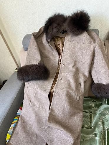 Пальто брали на сеп новая Покупали за 13000 Продам за 10500 Размер s