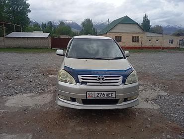 audi a4 b8: Toyota Ipsum: 2002 г., 2.4 л, Автомат, Газ, Минивэн — 2