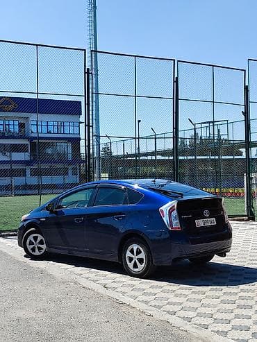тайота хонда: Toyota Prius: 2015 г., 1.8 л, Вариатор, Гибрид, Хэтчбэк — 3