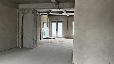 6 мкр: Коммерческое помещение на первом этаже нового современного жилого — 5