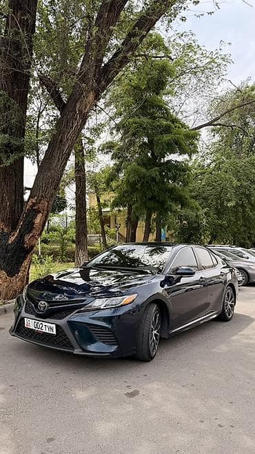 Toyota Camry: 2019 г., 2.5 л, Автомат, Бензин, Седан