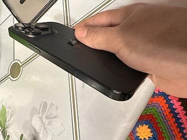 iphone 21: IPhone 16 Pro, Б/у, 128 ГБ, Black Titanium, Защитное стекло, Чехол, Коробка, 92 % — 1