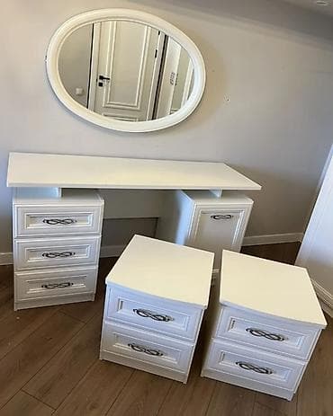 зеркало для шкафа: СРОЧНО! 85т.с. РОССИЯ. 1). 5дв шкаф + 2). Туалетный столик+ 3) — 8