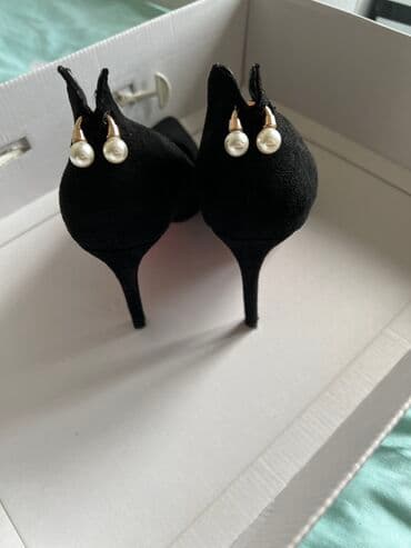 Прокат одежды: Замшевые туфли, идеальное состояние, одевала 2раза, на фотосет. 36 — 2