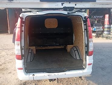 mini copper: Mercedes-Benz Vito: 2009 г., 0.3 л, Автомат, Дизель, Минивэн — 5