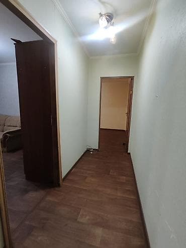 Недвижимость: 2 комнаты, 45 м², 4 мкр 104 серия, 4 этаж, Старый ремонт — 3