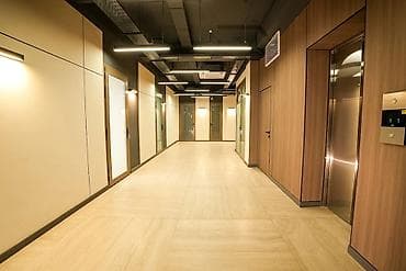 sky: Аренда офисов, 60 м², В бизнес центре, С системой безопасности — 5
