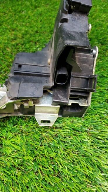 e39: Замок двери Bmw 525I E39 LCI M54B25 2002 передний правый (б/у) ​ — 2