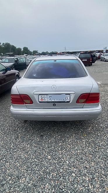 Mercedes-Benz E-Class: 1995 г., 2 л, Механика, Бензин, Седан — 2