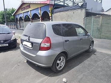полик машины: Honda Fit: 2004 г., 1.2 л, Механика, Хэтчбэк — 4